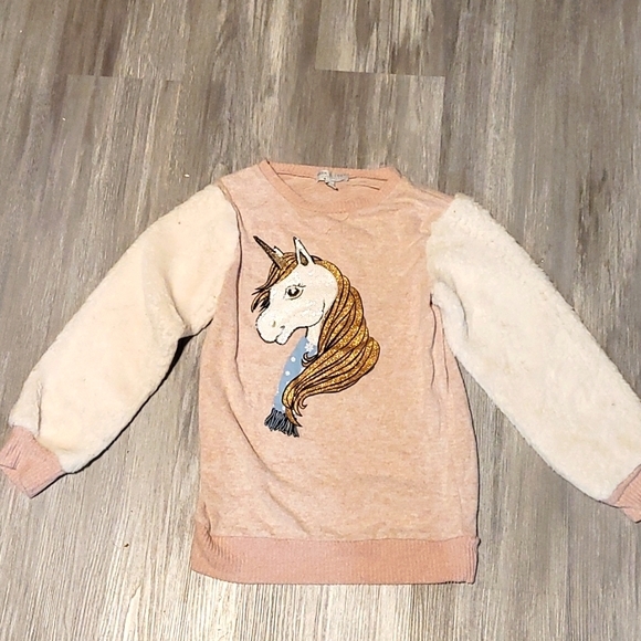 Warm & Cozy Lifestyle Sequin Fuzzy Unicorn Sweater Girls Large - Picture 1 of 4